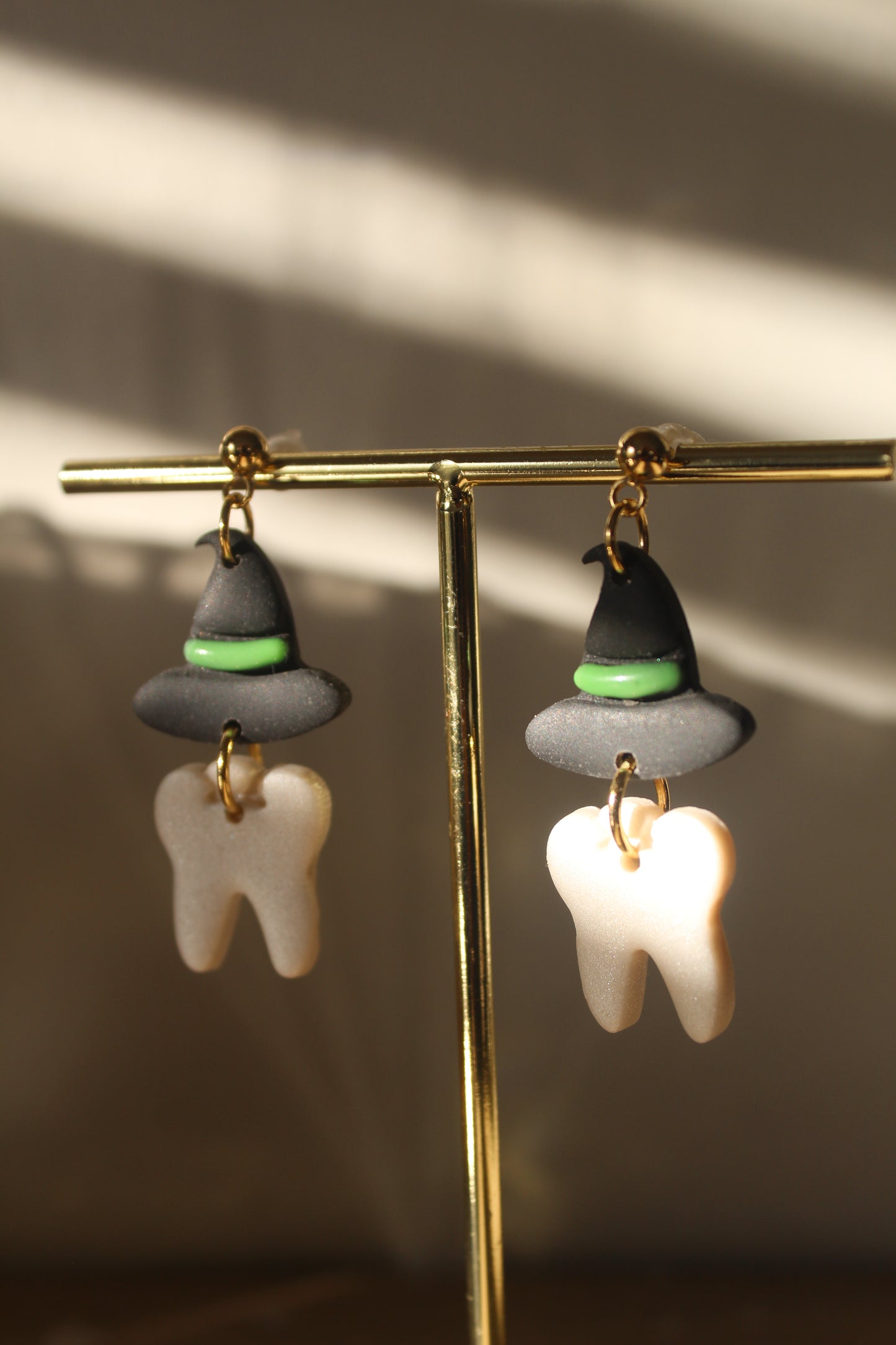 Spooky Witches Hat and Teeth