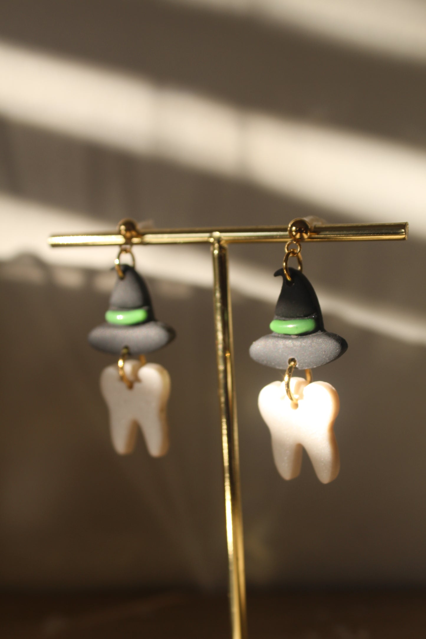 Spooky Witches Hat and Teeth
